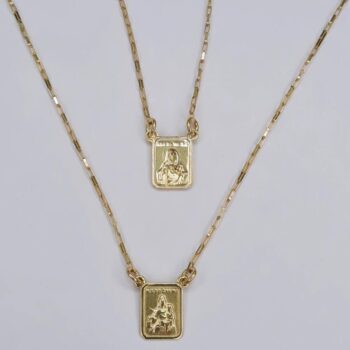 Escapulário ouro 18K/750 modelo Cartier Tijolinho com medalhas quadradas 1,5MM